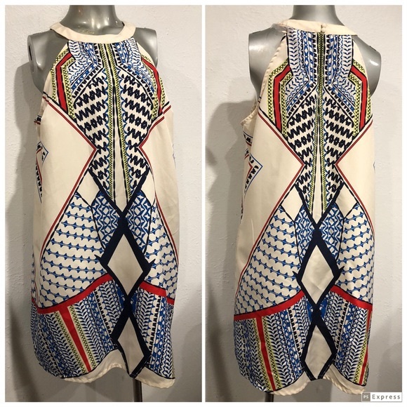 Venus dress - Picture 2 of 6